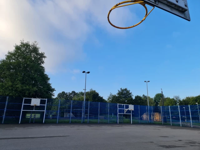Profile of the basketball court Bewbush Park, Crawley, United Kingdom