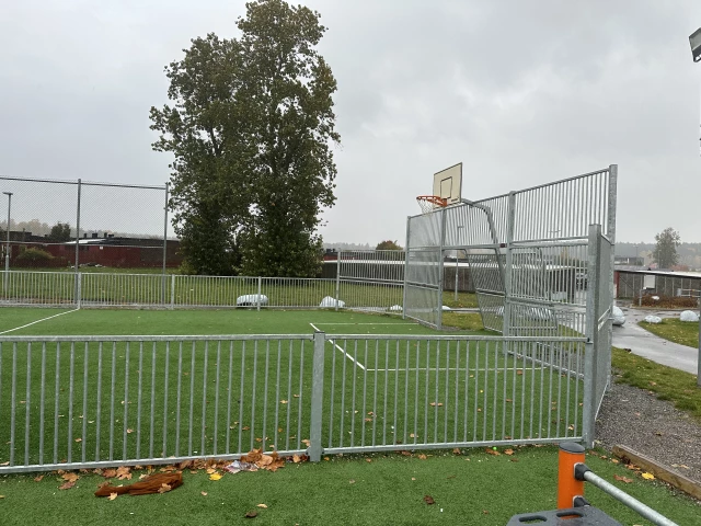 Profile of the basketball court Bro Basket Outdoor, Bro, Sweden