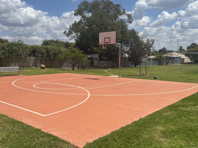 Profile of the basketball court Ross Park, Kennington, Australia