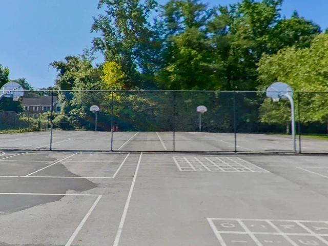 Profile of the basketball court Seven Locks Elementary School, Bethesda, MD, United States