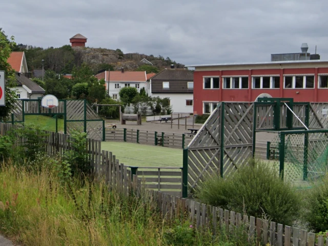 Profile of the basketball court Stavern school Multicourt, Stavern, Norway