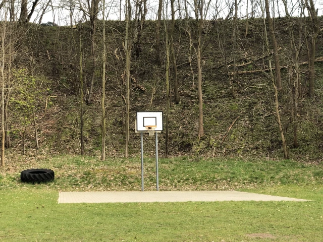 Profile of the basketball court Spielplatz Schmalensee, Schmalensee, Germany