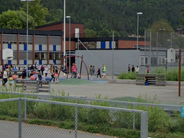 Profile of the basketball court Krokstad skole, Krokstadelva, Norway