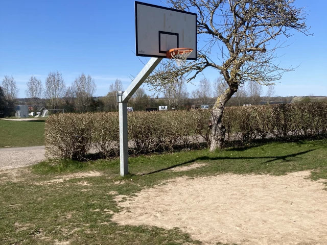 Profile of the basketball court Stenhus kurv, Holbæk, Denmark