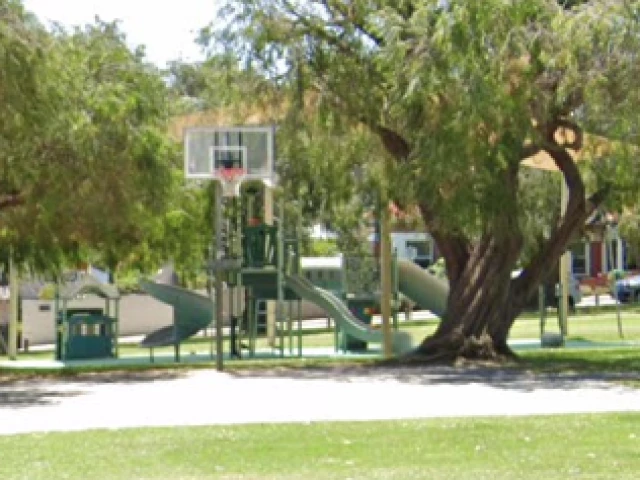 Profile of the basketball court Jasper Green Reserve, Cottesloe, Australia