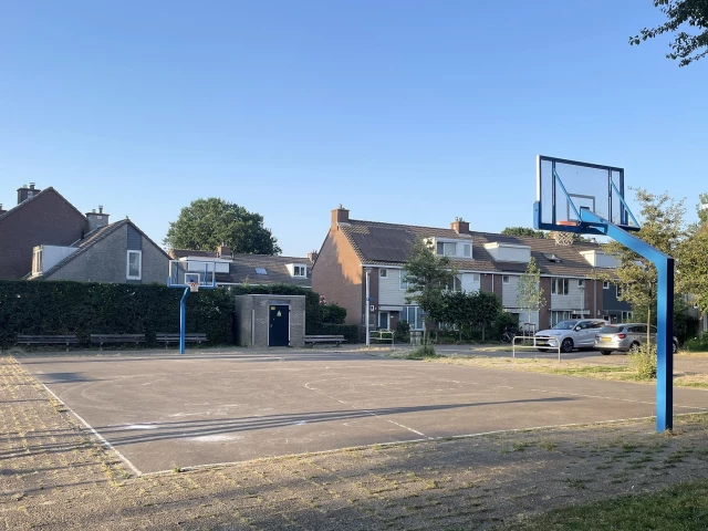 Profile of the basketball court Basketbalveld Kikkersloot, Houten, Netherlands