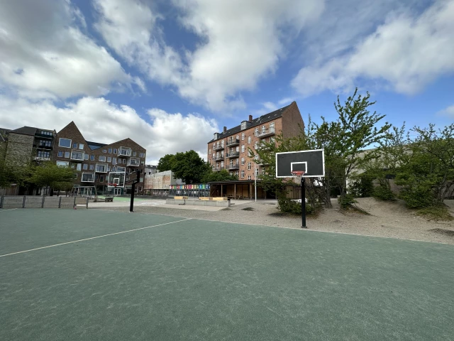 Profile of the basketball court Bülowsvej Court, Frederiksberg, Denmark