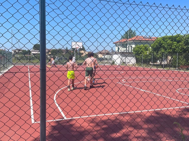 Basketball Courts in Bressana Bottarone – Courts of the World