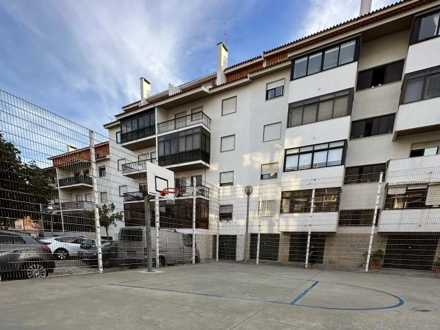 Profile of the basketball court Rua do Maçarico, Cascais, Portugal