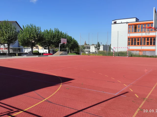 Profile of the basketball court Schulhaus Isenlauf, Bremgarten, Switzerland