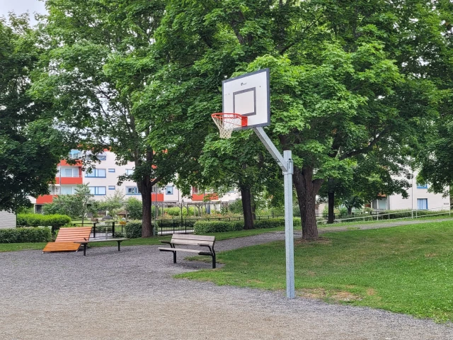 Profile of the basketball court Vinterbrinksvägen, Saltsjöbaden, Sweden