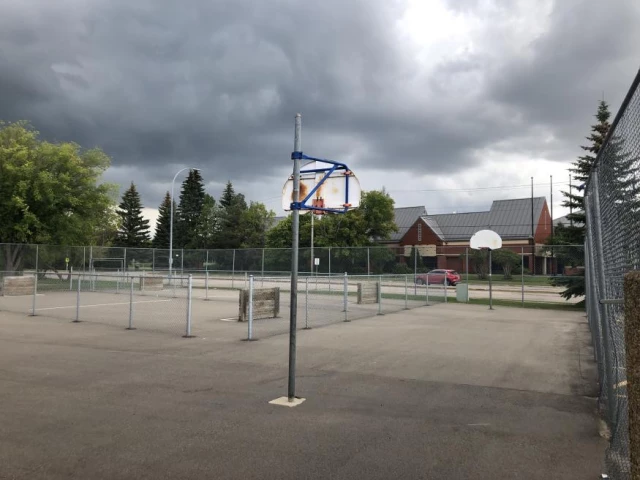 Profile of the basketball court Sir Alexander Mackenzie Basketball Courts, St. Albert, Canada