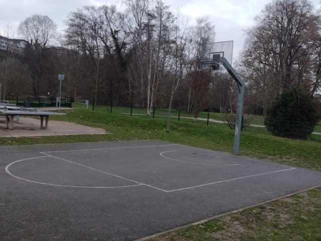Profile of the basketball court Spielplatz Karlsaue, Kassel, Germany