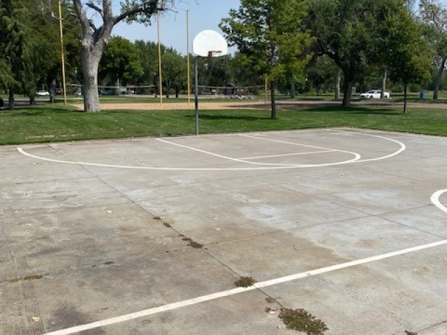 Profile of the basketball court Riverside Park, Fort Morgan, CO, United States
