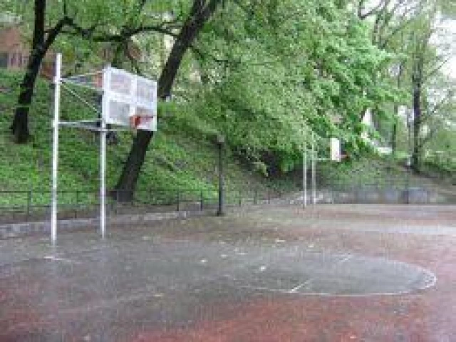 Profile of the basketball court Cedar Playground, Bronx, NY, United States