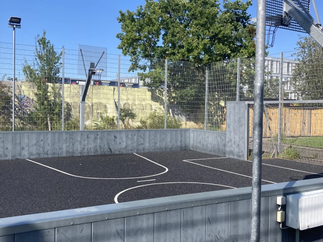 Profile of the basketball court Kettegård Alle, Hvidovre, Denmark