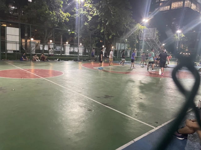 Khet Khlong Toei Basketball Court: Bangkok Marriott Marquis Queen s Khet Khlong Toei Basketball Court: Bangkok Marriott Marquis Queen s