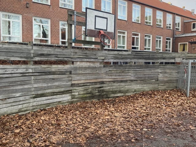 Profile of the basketball court Vridsløselille skole, Albertslund, Denmark