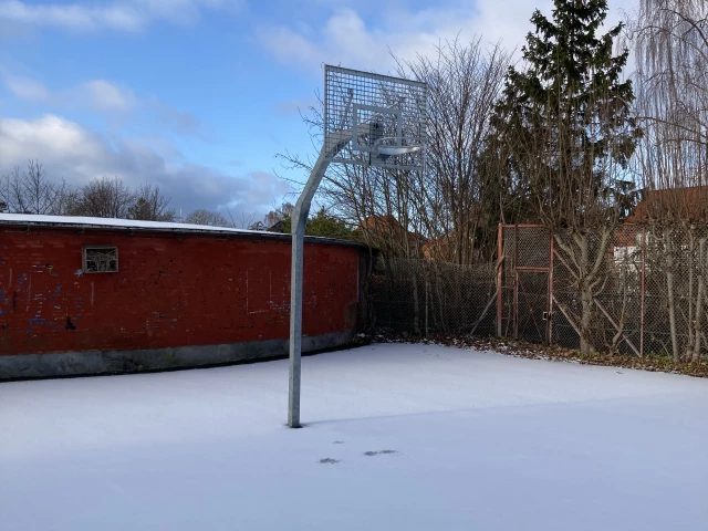 Profile of the basketball court Aurehøj Gymnasium, Gentofte, Denmark