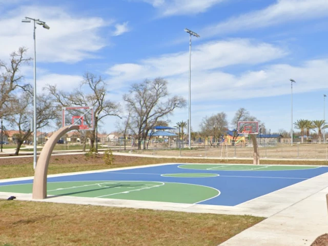 Profile of the basketball court Oasis Hoops, Elk Grove, CA, United States