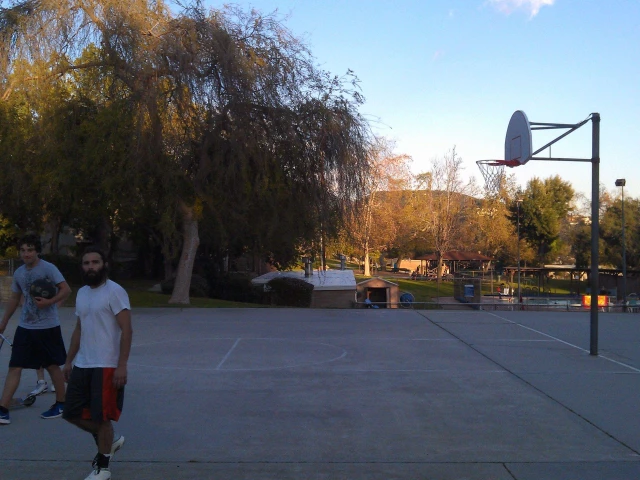 Profile of the basketball court Sierra Vista Park, Sierra Madre, CA, United States