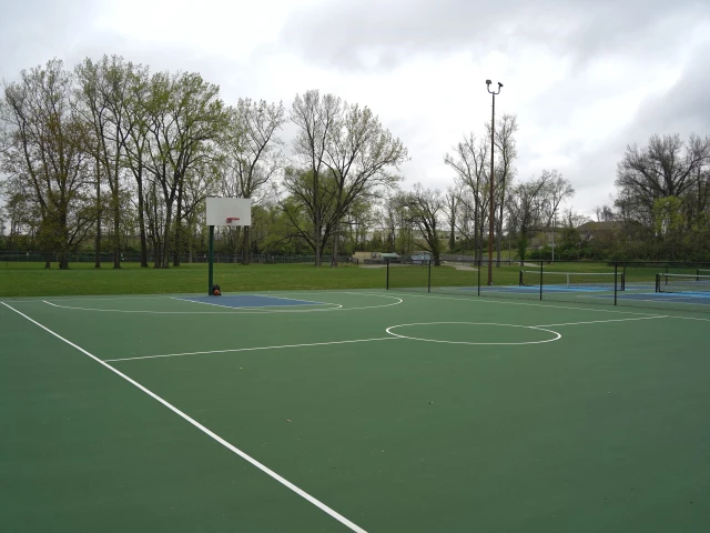 Profile of the basketball court Ray Lawrence Park, Clarksville, IN, United States