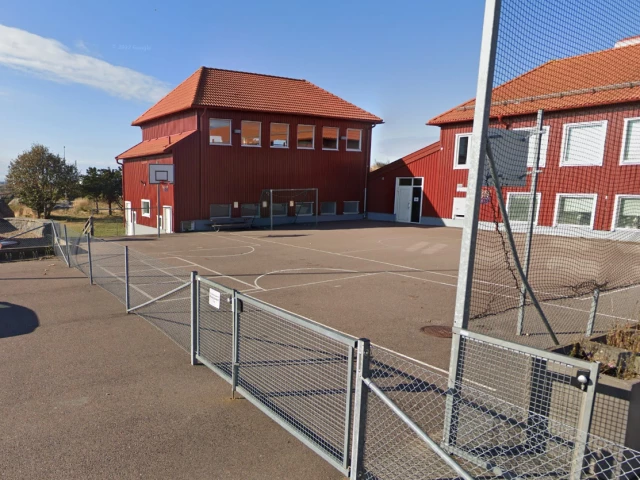 Profile of the basketball court Fotö skola, Fotö, Sweden