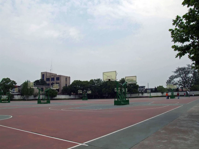 The basketball courts in Tower Park, Yueyang.