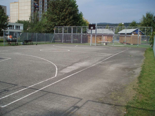 Profile of the basketball court Mšeno, Jablonec nad Nisou, Czechia