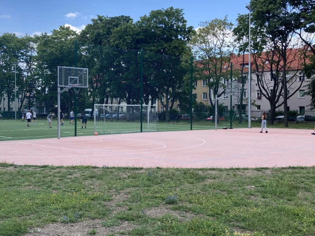 Profile of the basketball court Senior High School no.2, Gdańsk, Poland