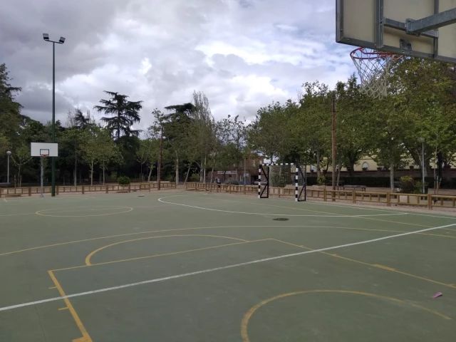 Profile of the basketball court Parque de Berlín, Madrid, Spain