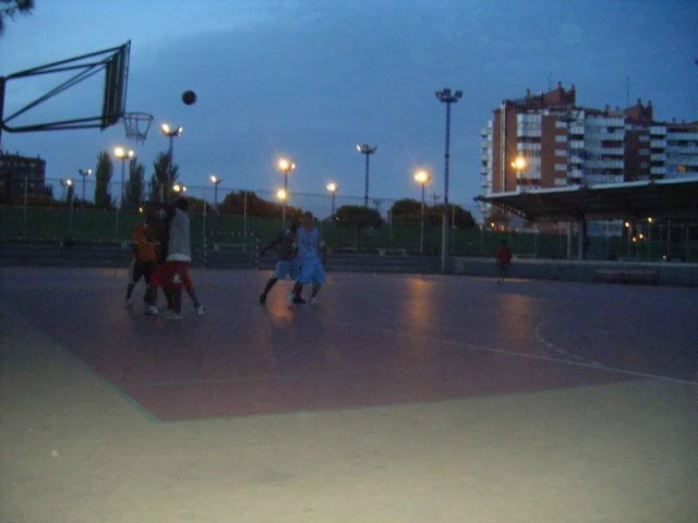 Profile of the basketball court Parque de Canarias, Móstoles, Spain