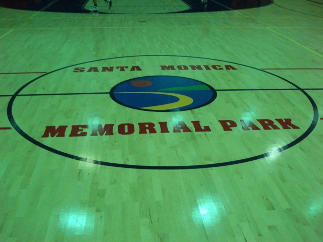 Profile of the basketball court Memorial Park Gym, Santa Monica, CA, United States