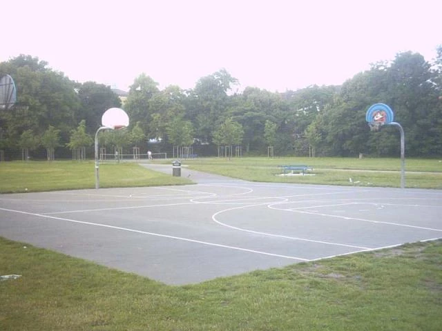 Photo of the "Nike Court" ...