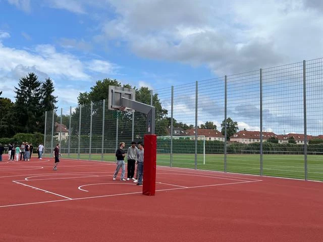 Profile of the basketball court Gesamtschule Walsum, Duisburg, Germany
